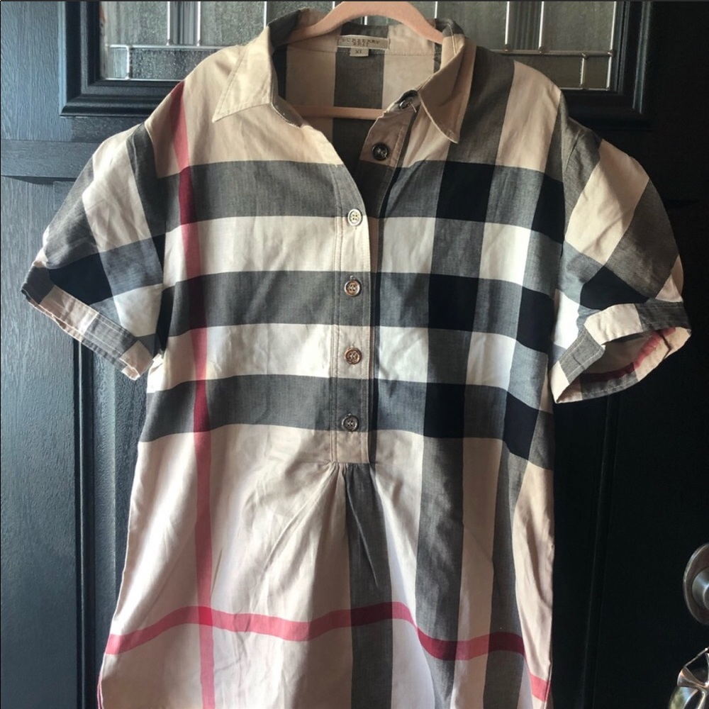 *SOLD* Burberry woman's Short-Sleeve Shirt